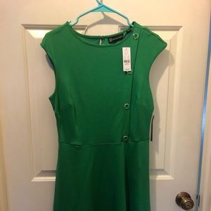 Adorable NY & Company business casual green dress (medium, new with tags)